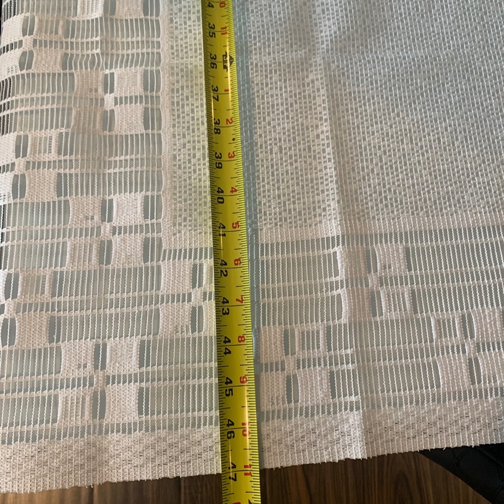 Table Runner NWOT - Picture 5 of 5